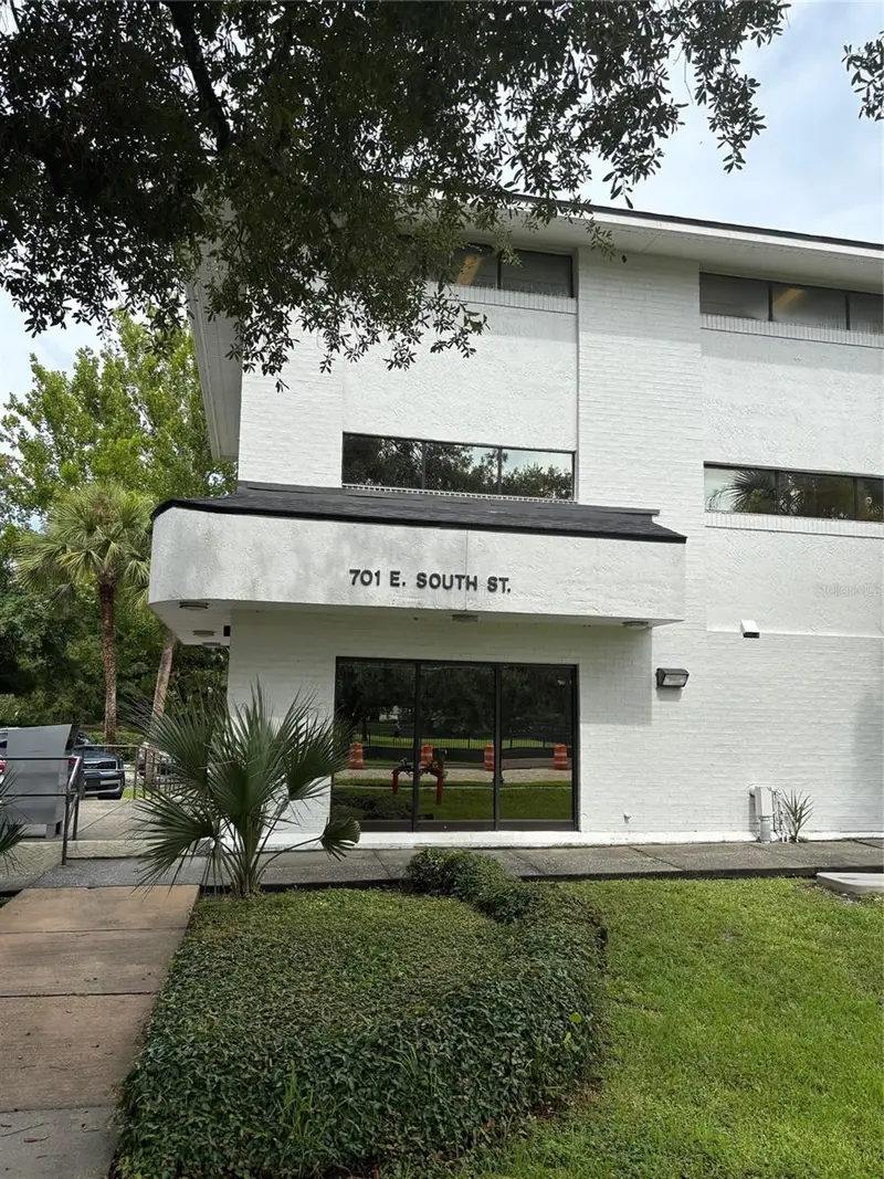 701 E South St, FL