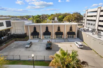 116-122 Broadway Street, FL