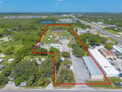 135 Clearlake, FL