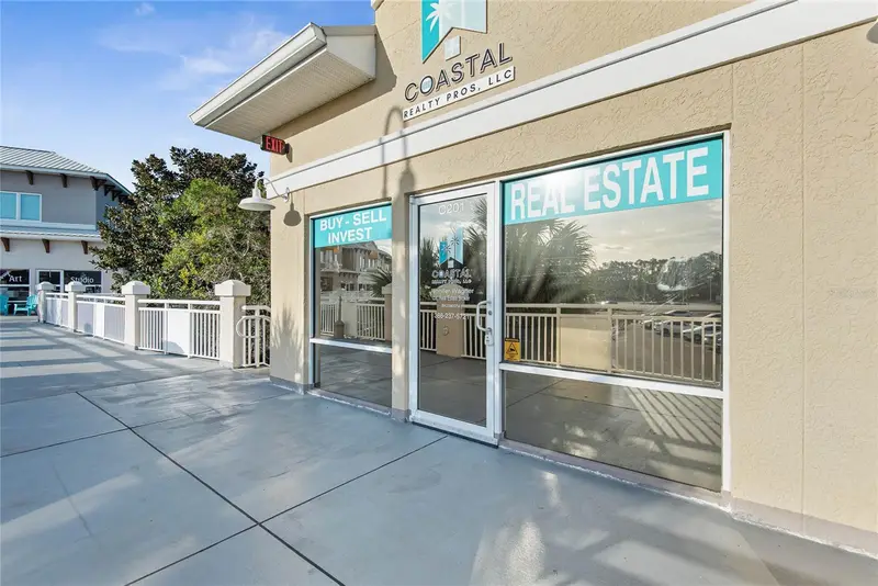 160 Cypress Point Unit C Pkwy #C201 C, FL