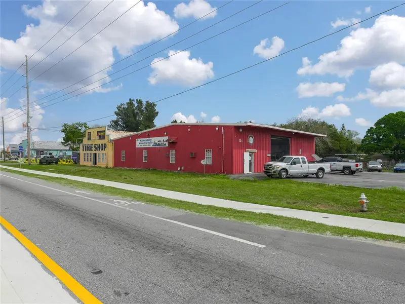 301 Us Highway 17 92 N, FL