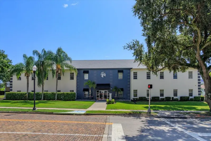 11 N Summerlin Ave #100, FL