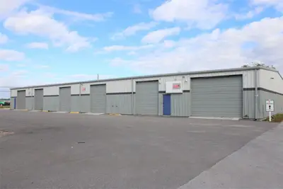 1468 L And R Industrial Boulevard, FL