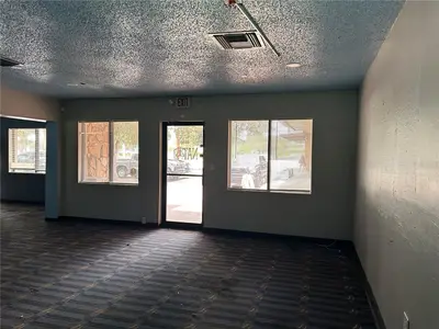 4656 Commercial Way, FL