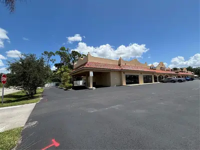 2672-2686 Tamiami Trail, FL