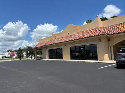 2672-2686 Tamiami Trail, FL