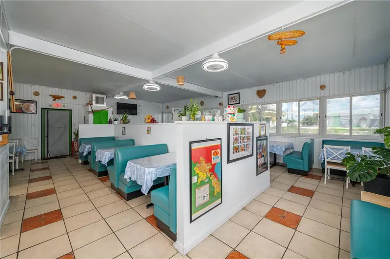 114 W Central Ave, FL