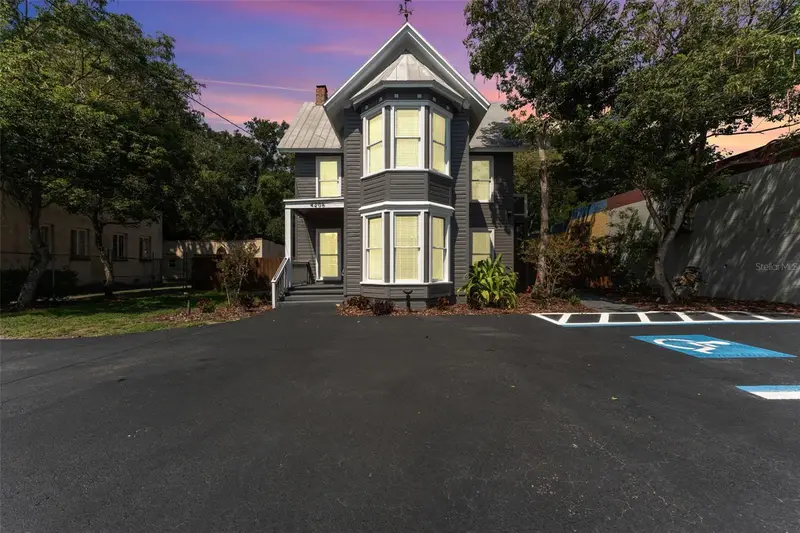 4206 Nebraska Ave N, FL