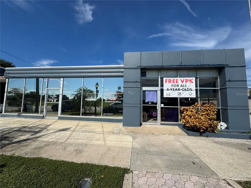 207 N Scenic Hwy #207 & 211, FL