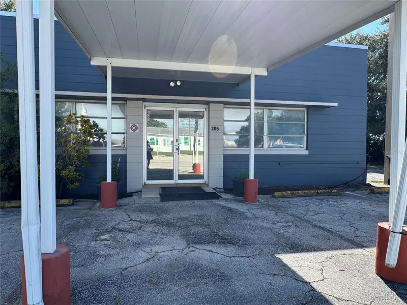 205 N Scenic Hwy, FL