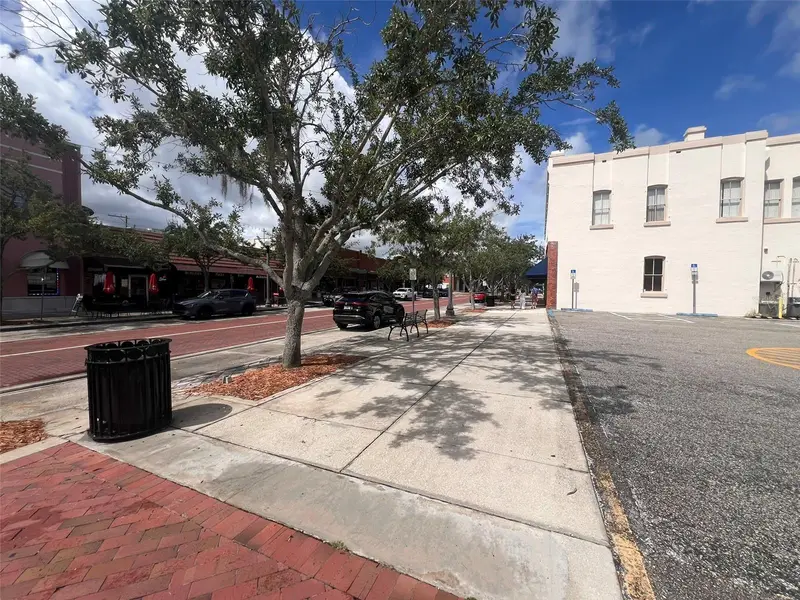 110 W 1st Streeet #210, FL