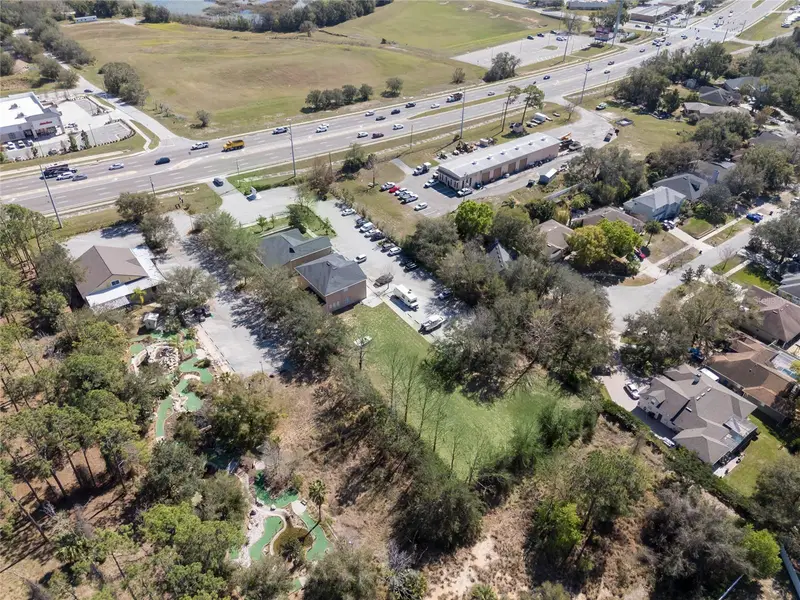 600 N Highway 27, FL