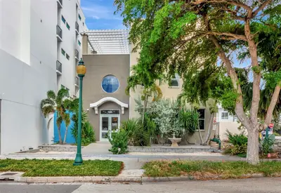 1345 2nd Street, FL