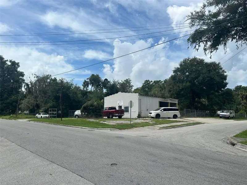 800 S Adelle Ave, FL