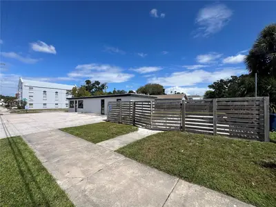 1713 Albany Avenue, FL