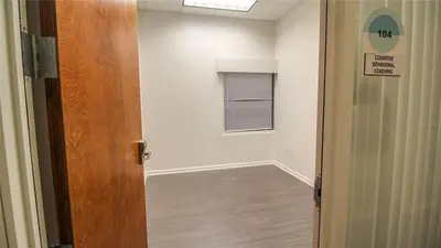 8865 Commodity Circle, FL