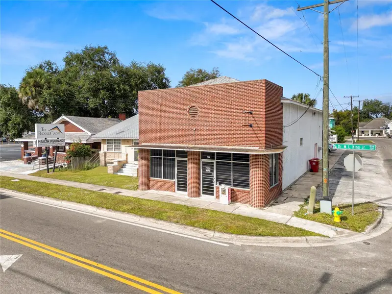 702 W Dr Martin Luther King Jr Blvd, FL