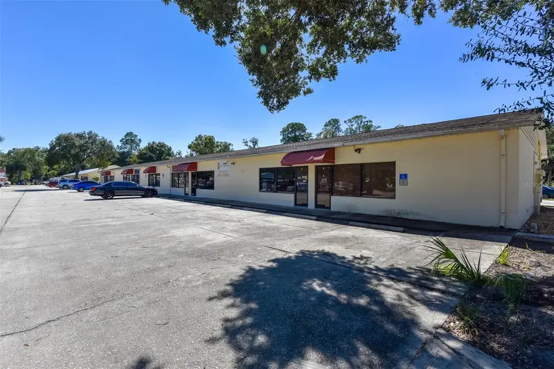 703 S State St, FL
