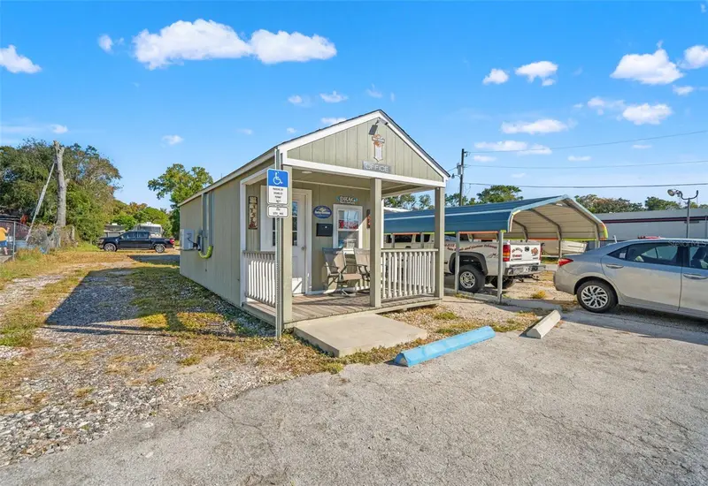 9539 State Road 52, FL
