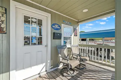 9539 State Road 52, FL