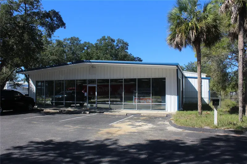 2826 Ne Waldo Rd, FL