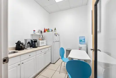 8810 Commodity Cir, FL