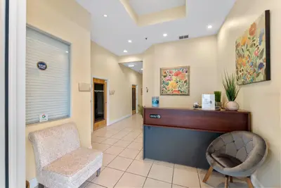 8810 Commodity Cir, FL