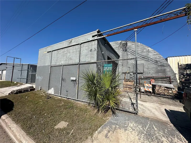 1026 W Central Blvd, FL