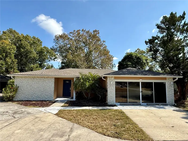 9330 Regency Park Blvd, FL
