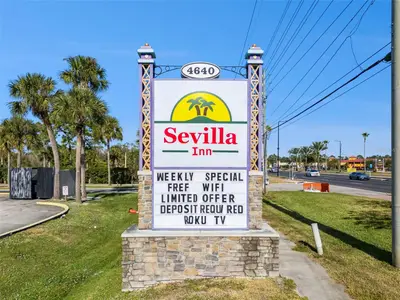 4640 Irlo Bronson Memorial Highway, FL