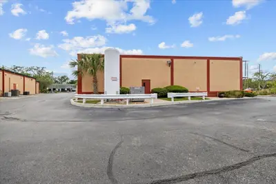 3684 Tampa Road, FL