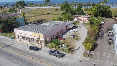 185 Main Street, FL