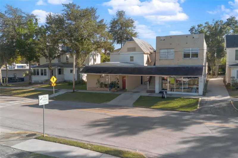 128 E Rich Ave, FL