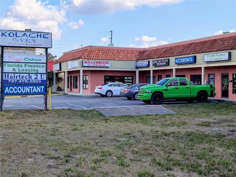 7414 State Road 52, FL