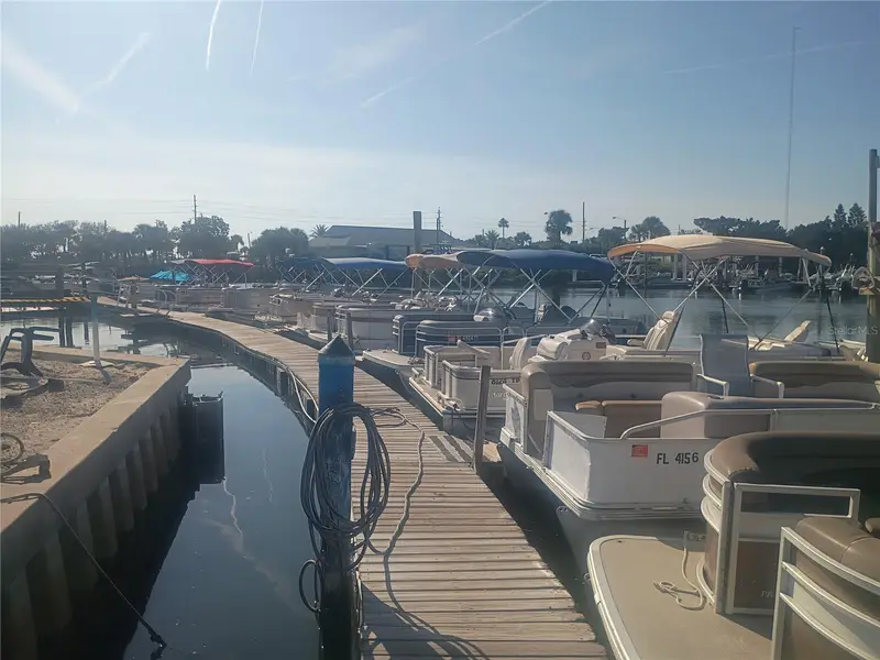 147 Middle Way, FL
