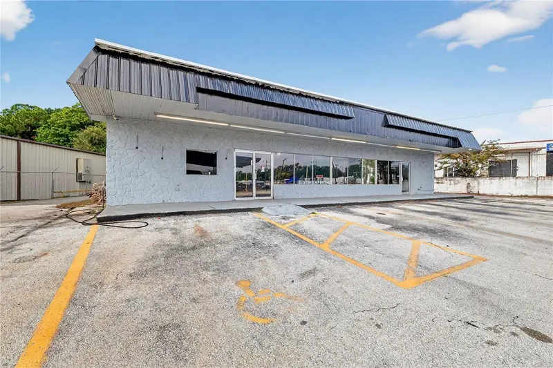 1526 Us Highway 441, FL