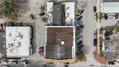 219 Broadway, FL
