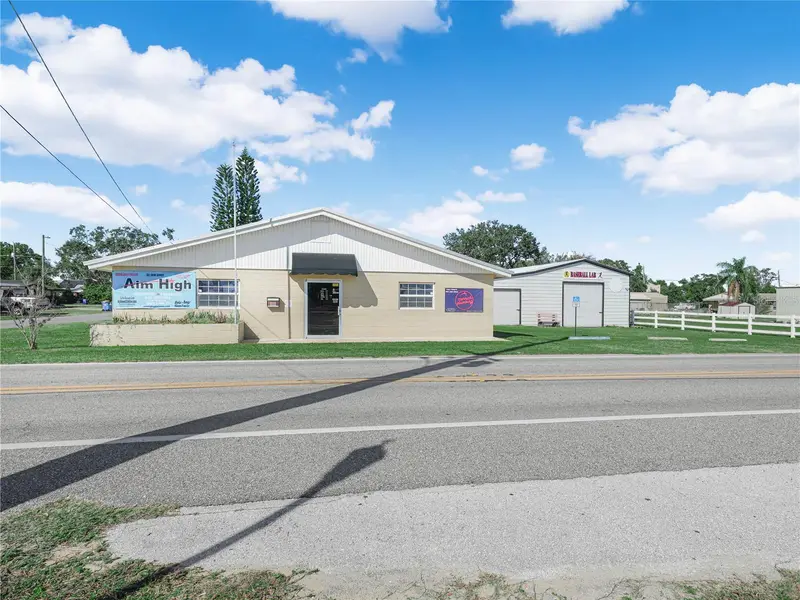 109 N 3rd St, FL