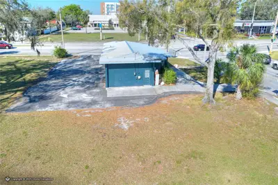 300 1st Street, FL