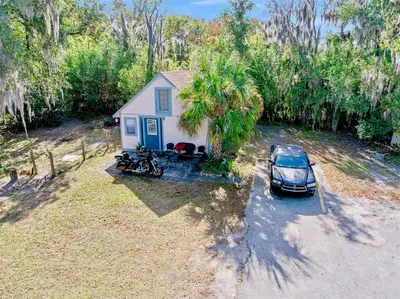 228 Howry Avenue, FL