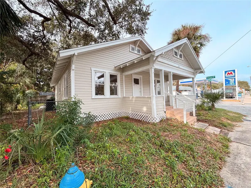616 N Dixie Fwy, FL
