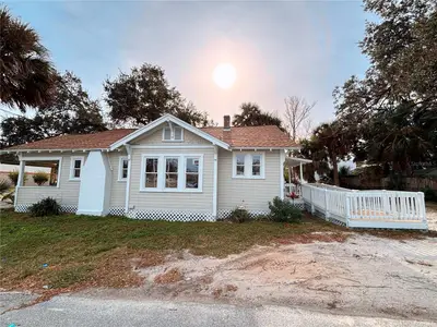 616 Dixie Freeway, FL