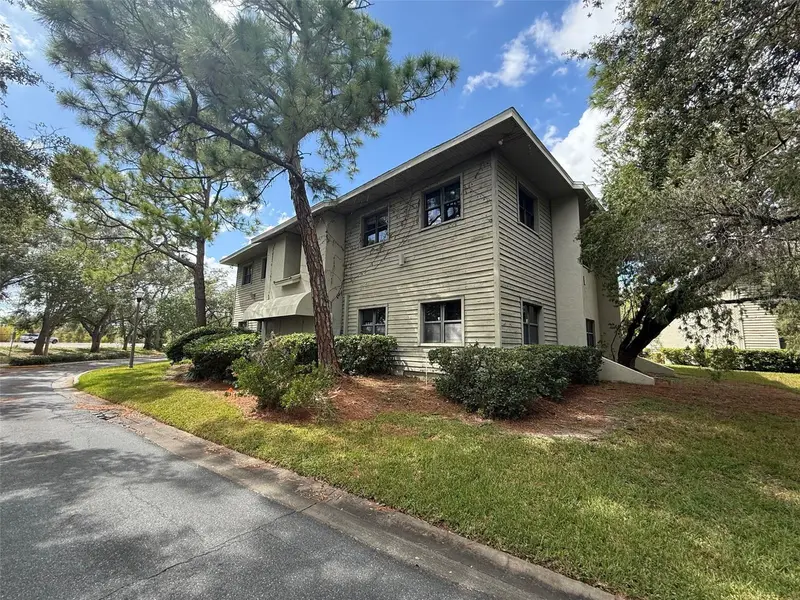 2841 Executive Dr #200, FL