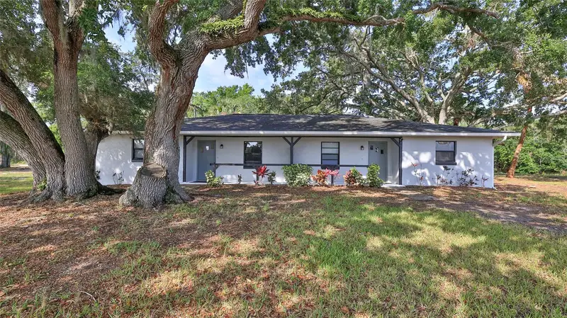 1802 N Fern Palm Dr, FL