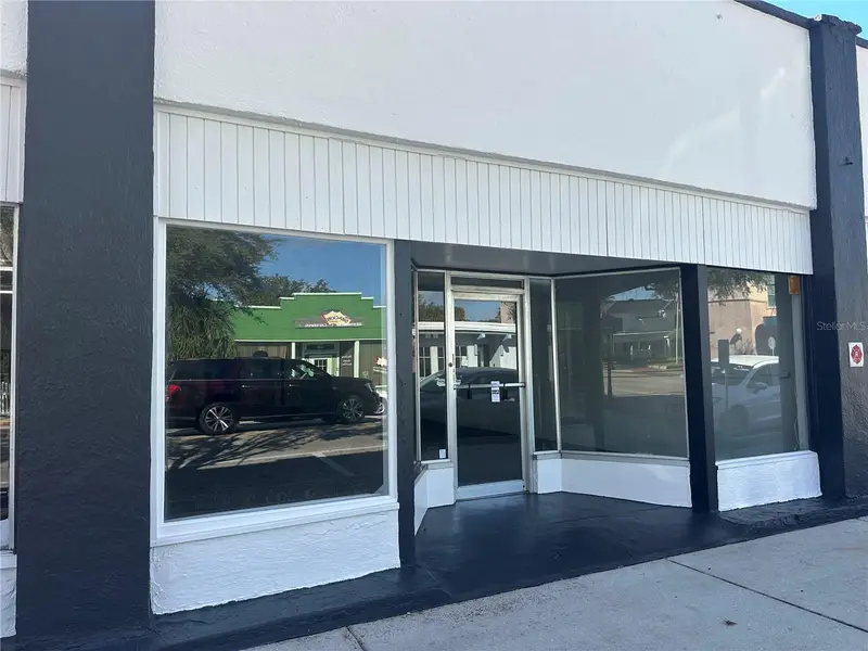 535 E Main St, FL
