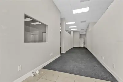 4694 Tamiami Trail, FL