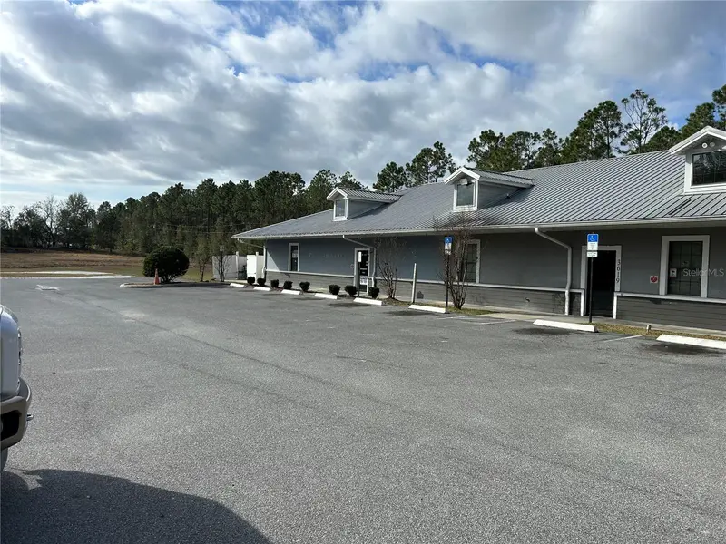 3619 E Cr 466, FL