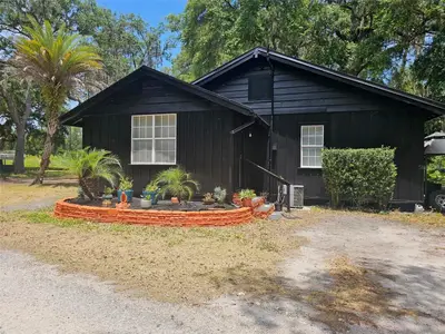 19240 Highway 42, FL
