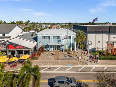 917 47th Terrace, FL