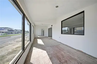 1107 Avenida Roosevelt, PR